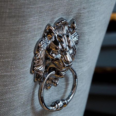 Winckley Stays Престон Экстерьер фото A door knocker
